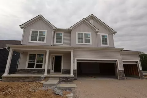 979 Heimat Haus Dr, Grove City, OH 43123