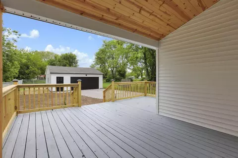 Exterior - 672 Silver St, Marion, OH 43302 photo 11 of 17