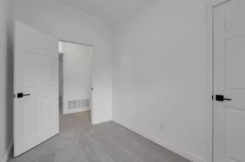 Bedroom - 672 Silver St, Marion, OH 43302 photo 5 of 7