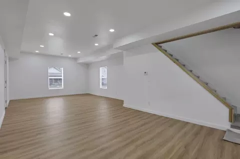 Living - 672 Silver St, Marion, OH 43302 photo 5 of 5