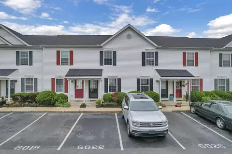 6022 Brice Park Dr #17D, Canal Winchester, OH 43110