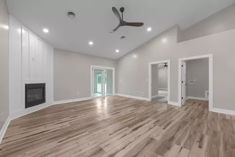 Living - 13567 Magers Rd, Howard, OH 43028 photo 1 of 3