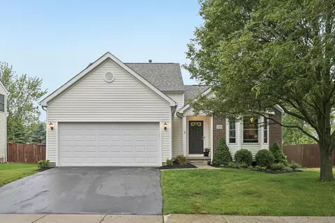 1270 Sassafras Ln, Marysville, OH 43040