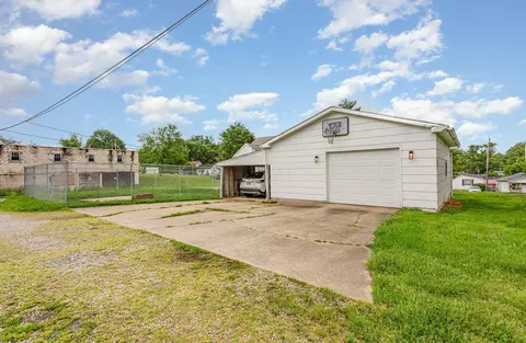 Exterior - 12 E Vine St, Jackson, OH 45640 photo 3 of 3