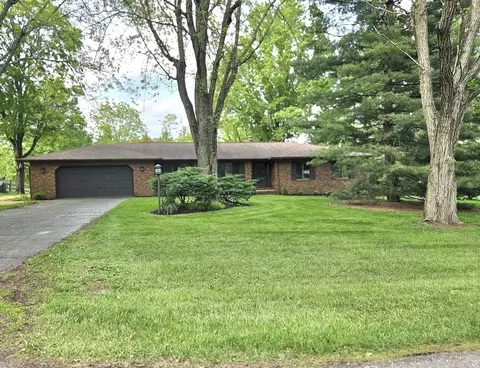 146 Knoll Dr, Granville, OH 43023