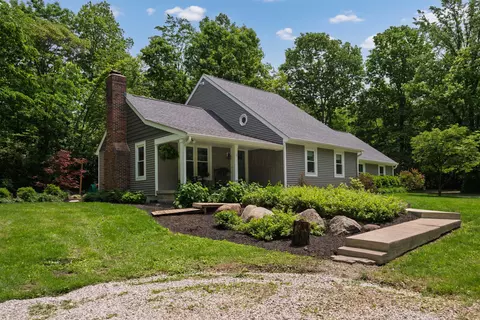 8825 Roberts Rd, Galloway, OH 43119