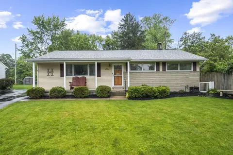 300 Pingree Dr, Worthington, OH 43085