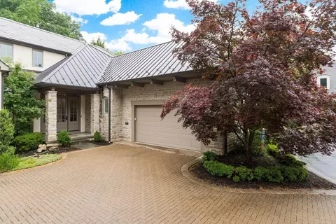 Exterior - 14 Lyonsgate Rd, Bexley, OH 43209 photo 1 of 17