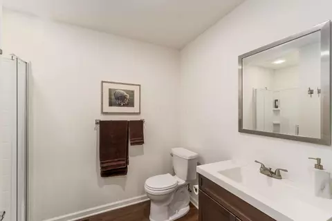 Bath - 14 Lyonsgate Rd, Bexley, OH 43209 photo 5 of 5