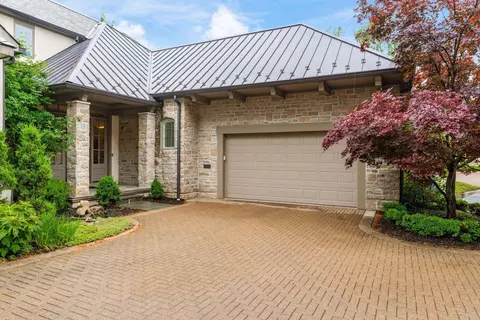 Exterior - 14 Lyonsgate Rd, Bexley, OH 43209 photo 15 of 17