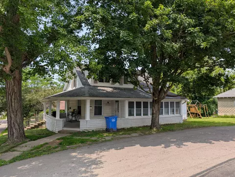 54 W High St, Mount Gilead, OH 43338