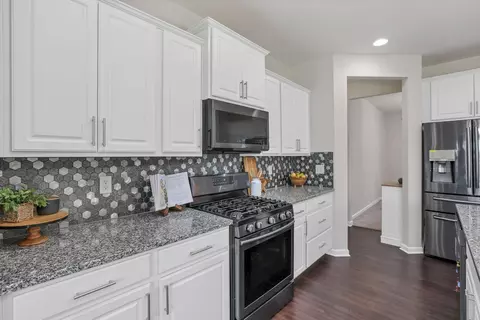 694 Eagle Walk Rd, Delaware, OH 43015 photo 11