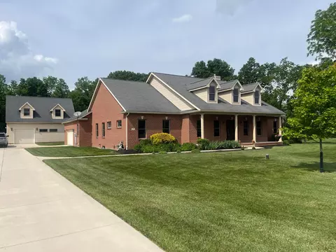120 Carlingford Dr, Granville, OH 43023