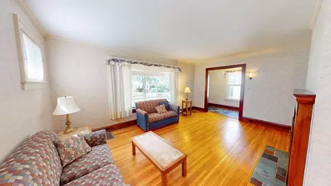 226 E Como Ave, Columbus, OH 43202 photo 5