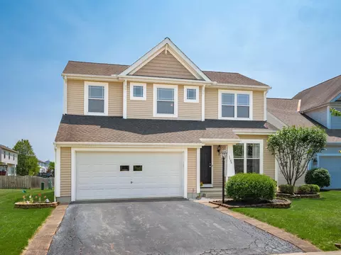 1146 Willow Oak Dr, Blacklick, OH 43004