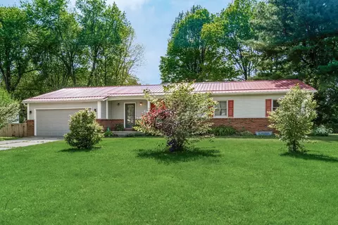 96 Daley Dr, Pataskala, OH 43062
