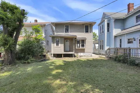 Exterior - 421 E Main St, Newark, OH 43055 photo 10 of 13