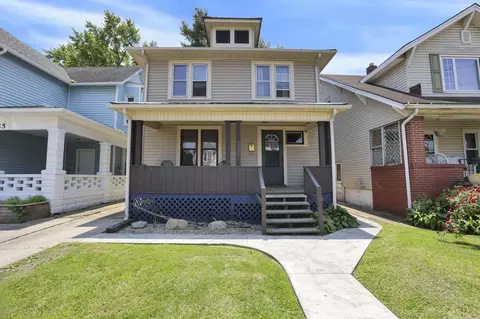 Exterior - 421 E Main St, Newark, OH 43055 photo 1 of 13