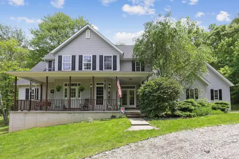 7235 Ballou Rd, Heath, OH 43056