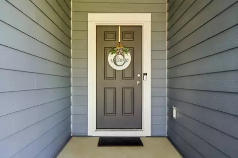 Entry Way - 2895 Beechwood Dr, Powell, OH 43065 photo 1 of 5