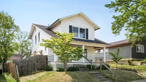 422 N Cedar St, Newark, OH 43055