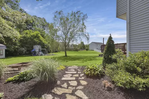 Exterior - 133 Pinecrest Dr, Delaware, OH 43015 photo 9 of 20