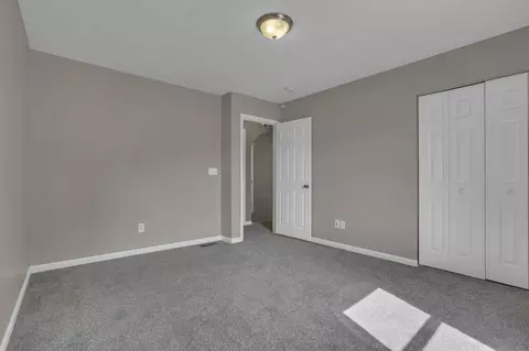 Bedroom - 133 Pinecrest Dr, Delaware, OH 43015 photo 3 of 11
