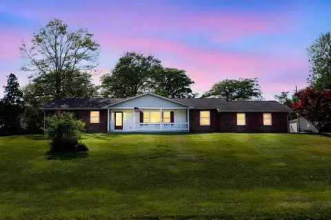 3499 Rolling Hills Ln, Grove City, OH 43123