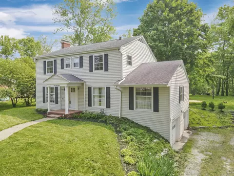 498 Marion Manor Woods, Newark, OH 43055