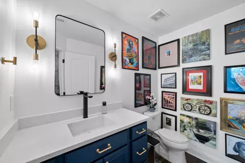 Bath - 5781 Glendavon Loop, Dublin, OH 43016 photo 7 of 7
