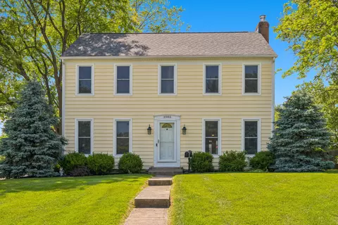 3985 Glenda Pl, Upper Arlington, OH 43220
