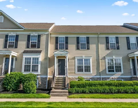 5541 Rainbow Falls St #7-5541, Dublin, OH 43016