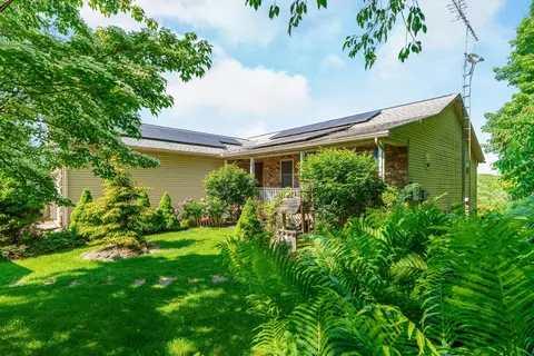 1708 Apple Valley Dr, Howard, OH 43028