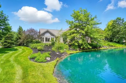 4298 Bridgeside Pl, New Albany, OH 43054