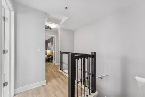 Entry Way - 159 E 4th Ave, Columbus, OH 43201 photo 6 of 6