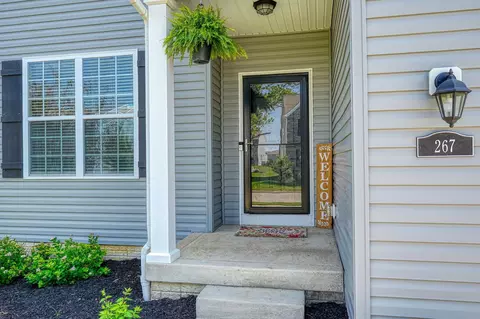 267 Faulkner Dr, Lithopolis, OH 43136 photo 3