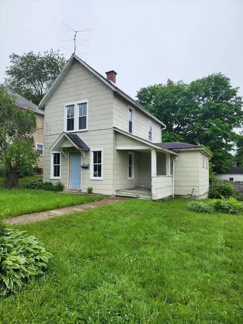 716 N Main St, Mount Vernon, OH 43050