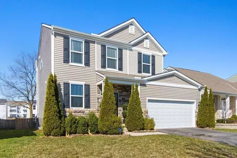209 Cloverhill Dr, Galloway, OH 43119