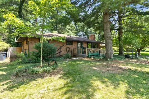 166 Flint Ridge Dr, Gahanna, OH 43230