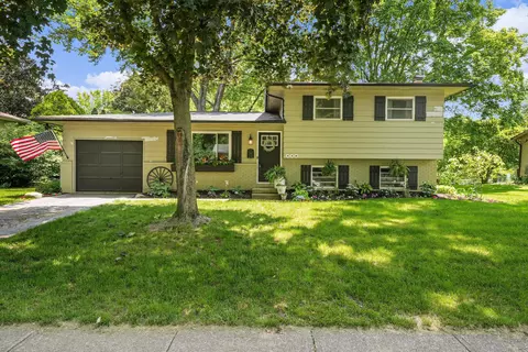 550 Illinois Ct, Westerville, OH 43081