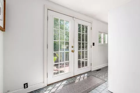 Entry Way - 369 E Main St, Circleville, OH 43113 photo 3 of 3