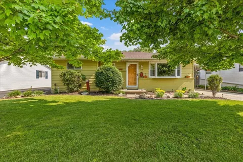 172 Sunset Dr, Circleville, OH 43113