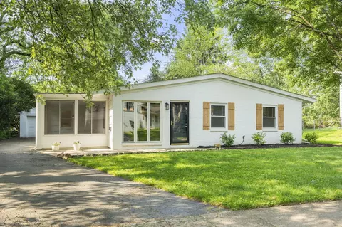 895 Caniff Rd, Columbus, OH 43221