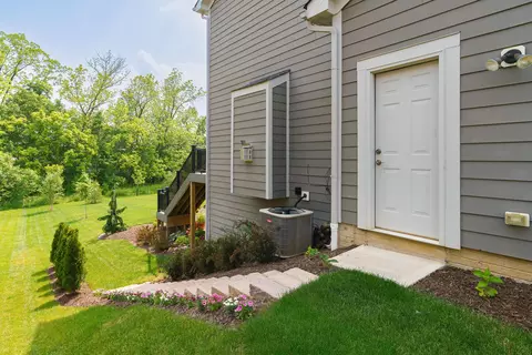 829 Pathlow Dr, Pickerington, OH 43147 photo 4