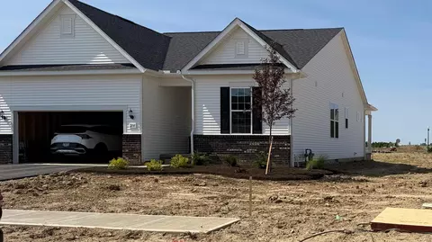 214 Figleaf Ln, Marysville, OH 43040