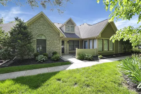 53 Stone House Ct, Newark, OH 43055