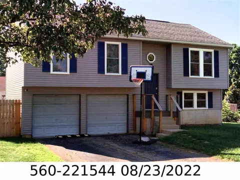 2247 Hackney Ct, Hilliard, OH 43026
