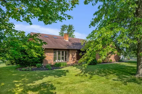 Exterior - 12502 Barbara Dr, Kenton, OH 43326 photo 3 of 13