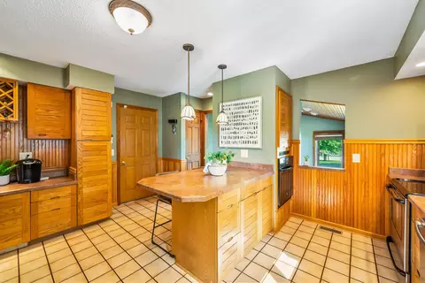 Kitchen - 12502 Barbara Dr, Kenton, OH 43326 photo 3 of 5