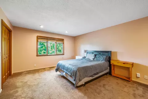 Bedroom - 12502 Barbara Dr, Kenton, OH 43326 photo 1 of 7